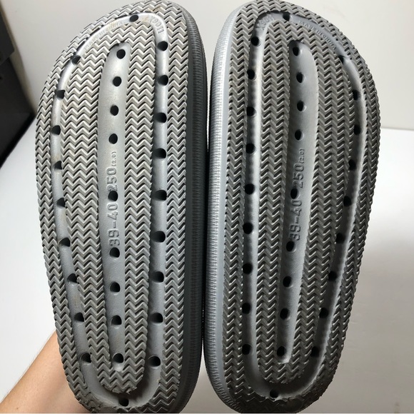 Urban Sport by J. Slides gray slide sandals. Size 7. In like new condition! - Picture 8 of 8